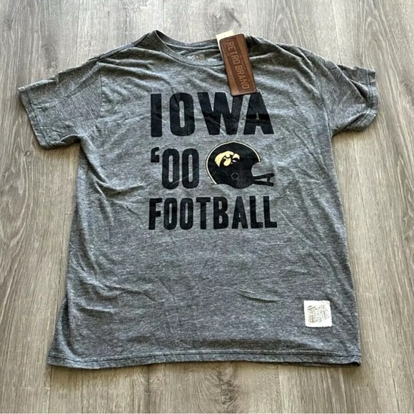 Iowa Hawkeyes 00 Football Men's Small Retro Brand Short Sleeve T-Shirt Gray - Picture 1 of 4